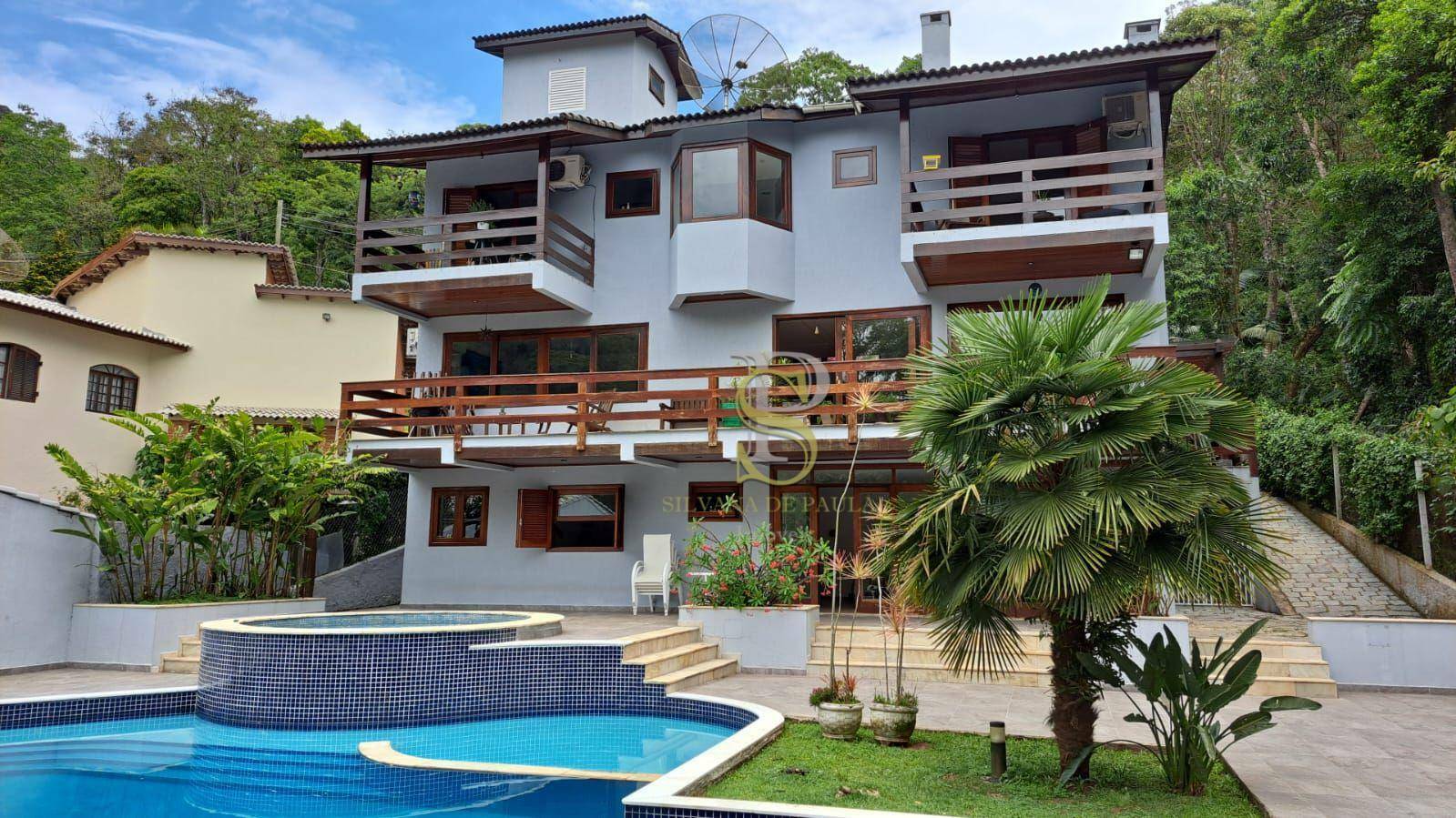 Casa de Condomínio à venda com 6 quartos, 500m² - Foto 3