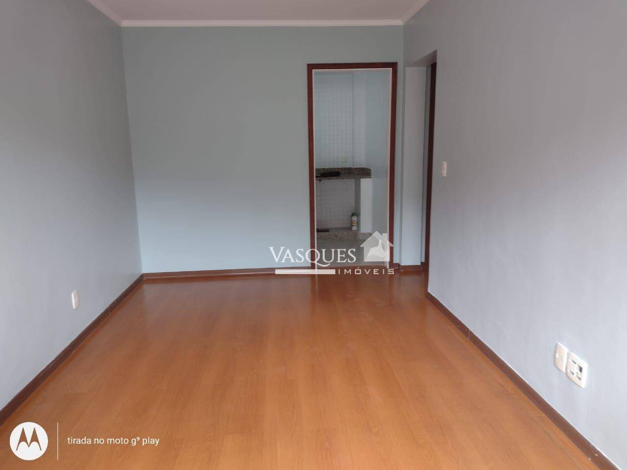 Apartamento à venda com 2 quartos, 62m² - Foto 2