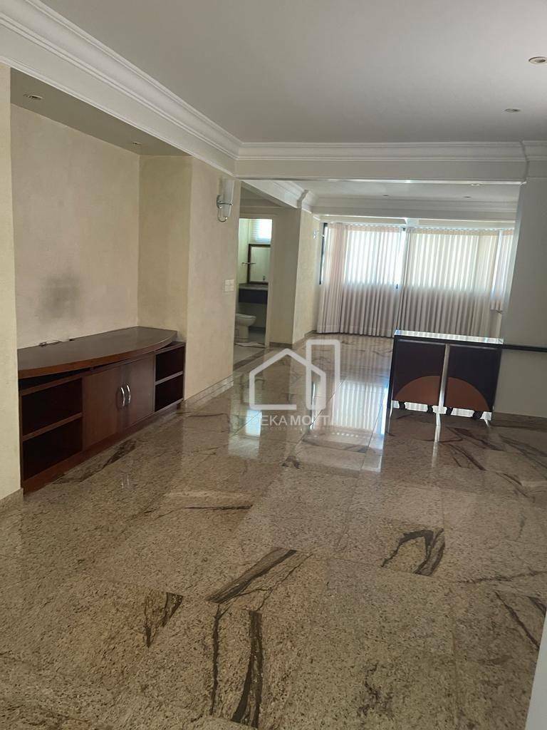 Apartamento à venda com 4 quartos, 208m² - Foto 4