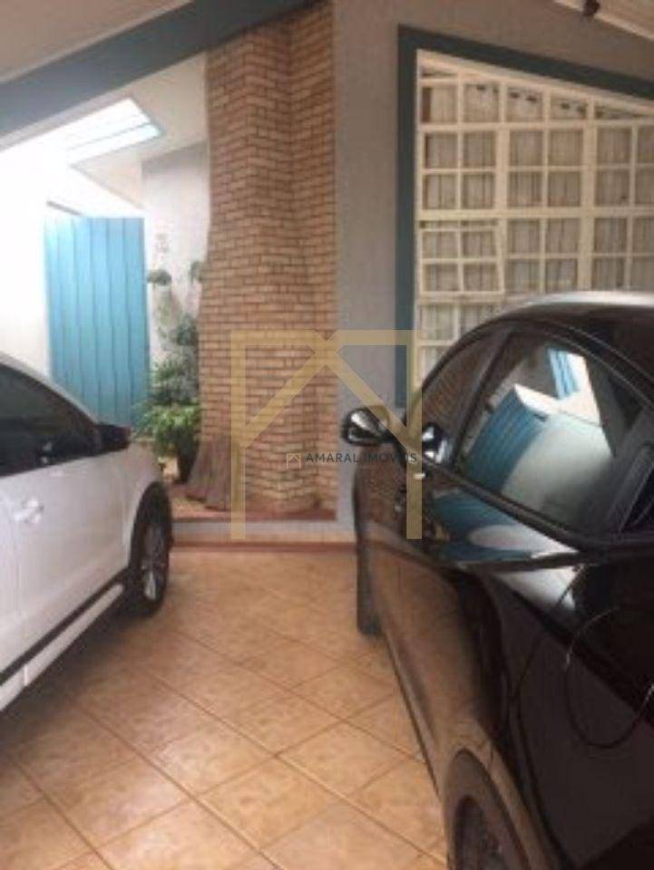 Casa à venda com 3 quartos, 500m² - Foto 3