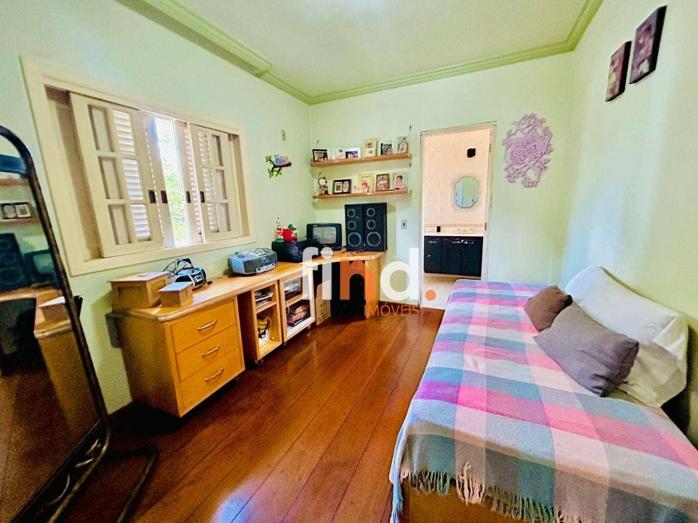 Casa de Condomínio à venda com 4 quartos, 361m² - Foto 12