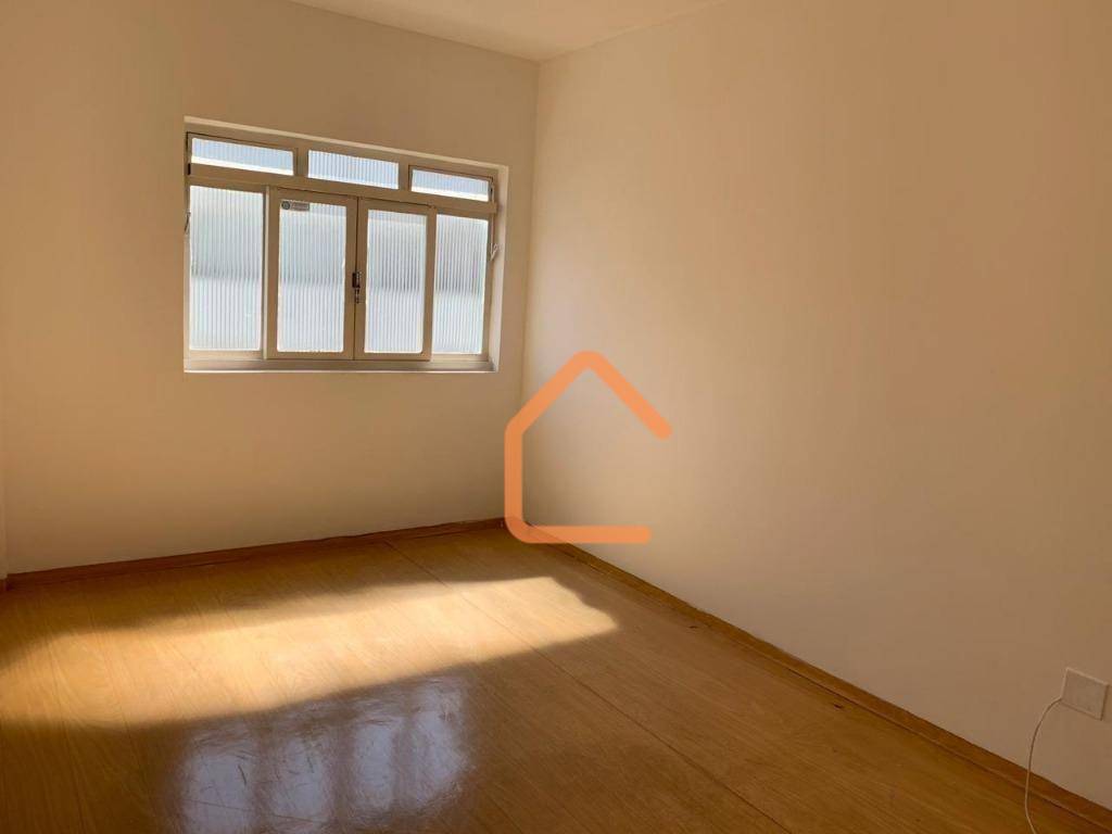 Apartamento à venda com 3 quartos, 143m² - Foto 5