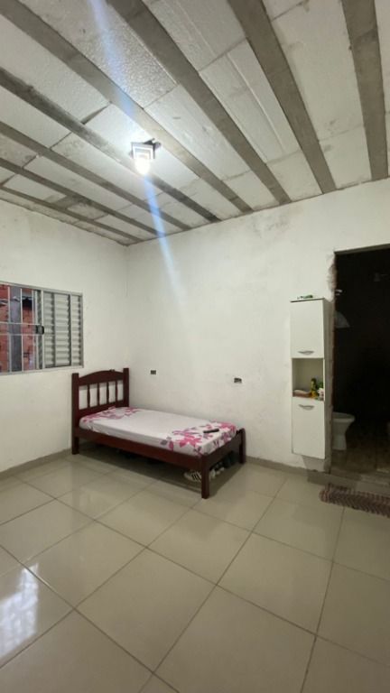 Sobrado à venda com 3 quartos, 220m² - Foto 4