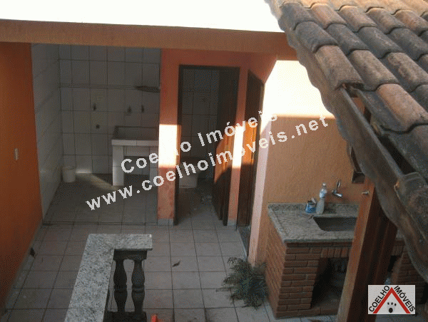 Casa à venda com 2 quartos, 125m² - Foto 4