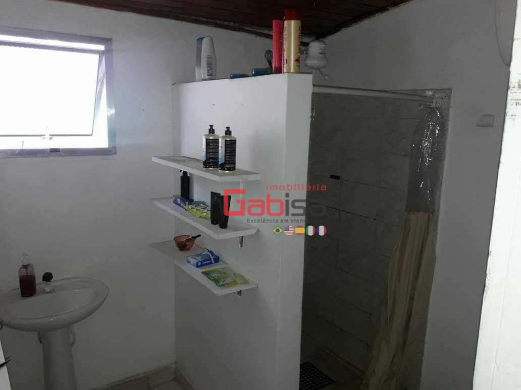 Casa à venda com 2 quartos, 60m² - Foto 2