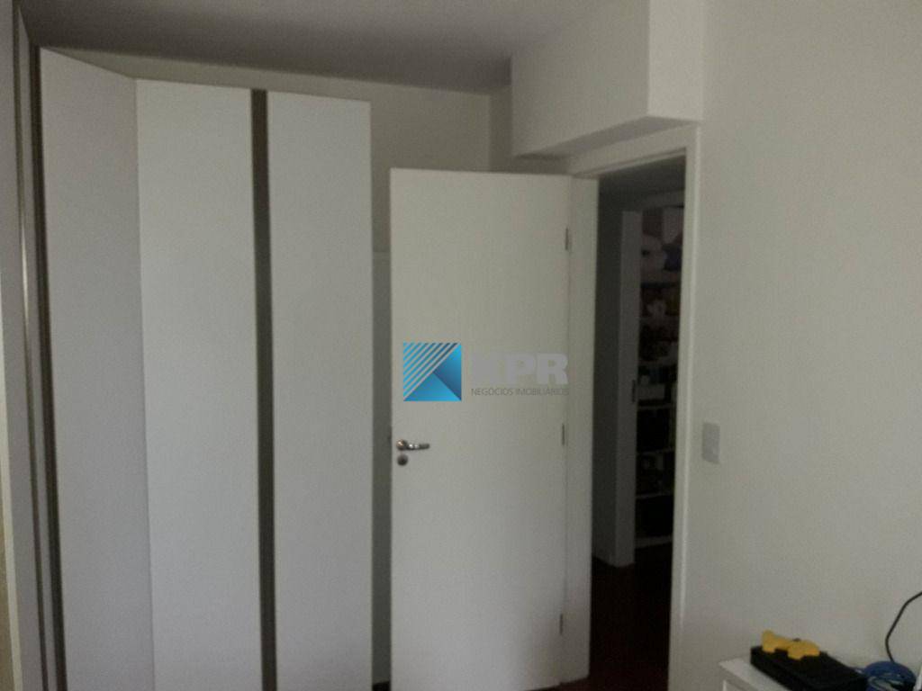 Apartamento à venda com 3 quartos, 95m² - Foto 14