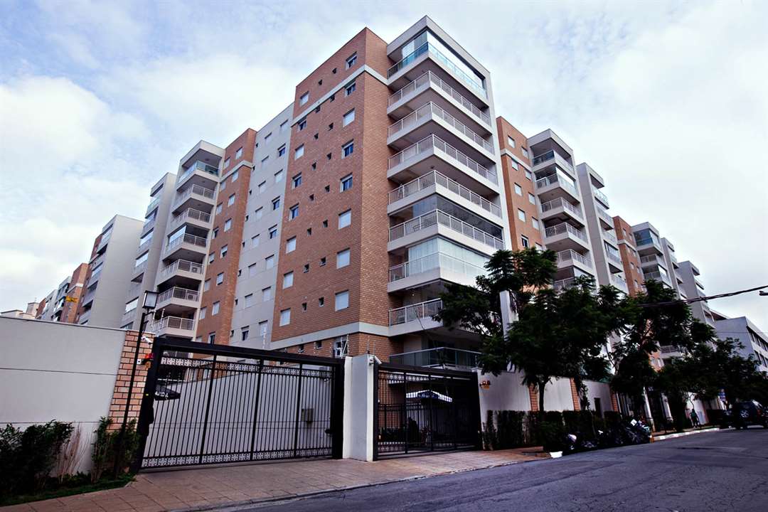 Apartamento à venda com 3 quartos, 141m² - Foto 1