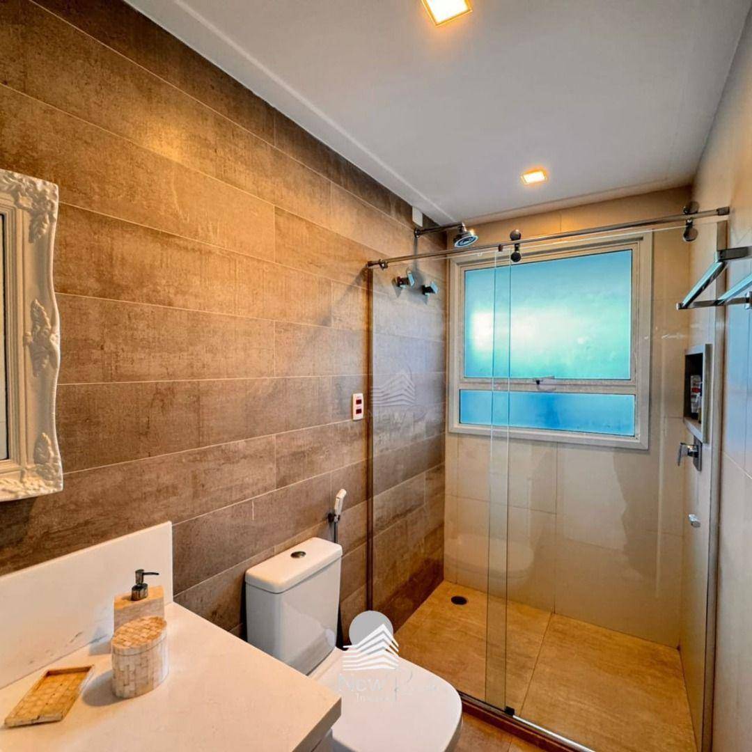 Apartamento, 3 quartos, 187 m² - Foto 2