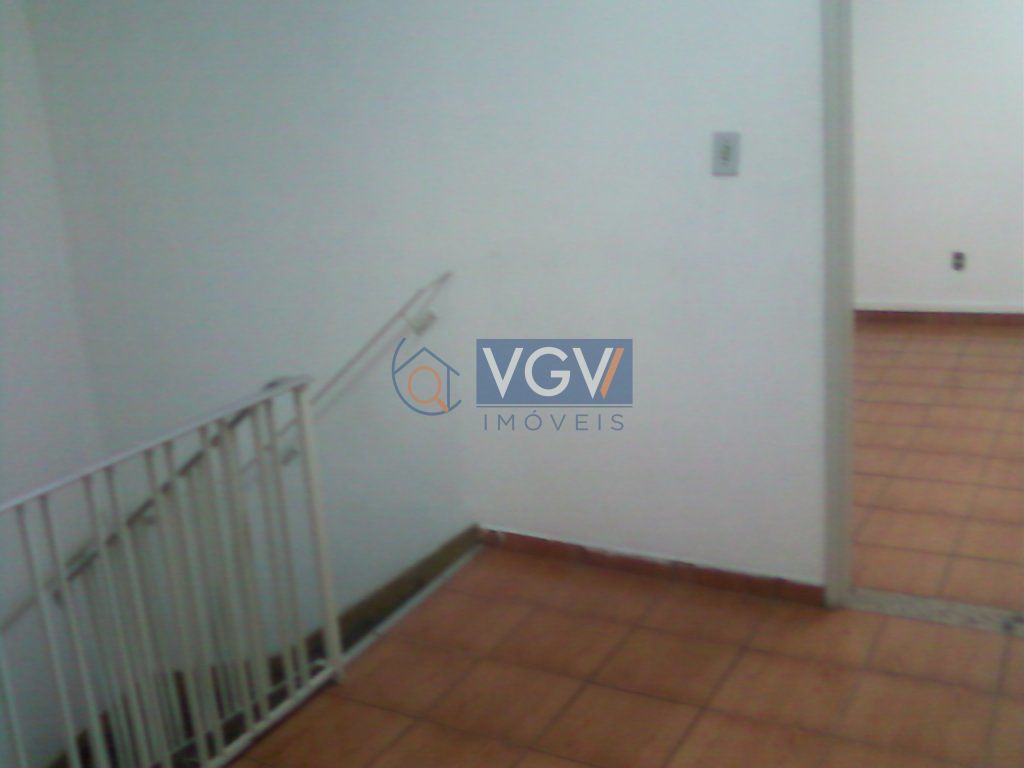 Casa para alugar com 3 quartos, 280m² - Foto 15