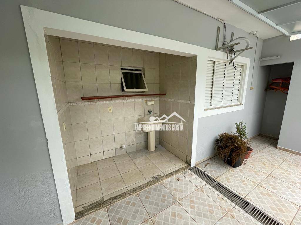 Casa à venda com 2 quartos, 127m² - Foto 17