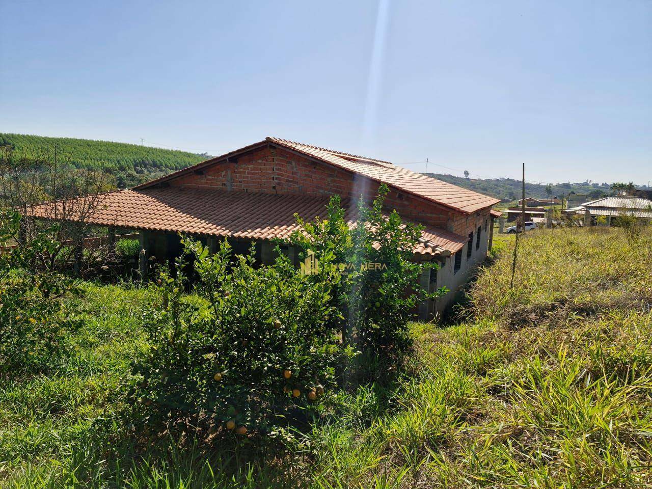 Chácara à venda com 4 quartos, 1300M2 - Foto 1