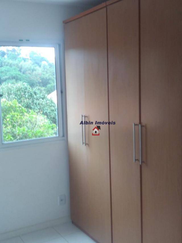 Apartamento à venda com 2 quartos, 60m² - Foto 9