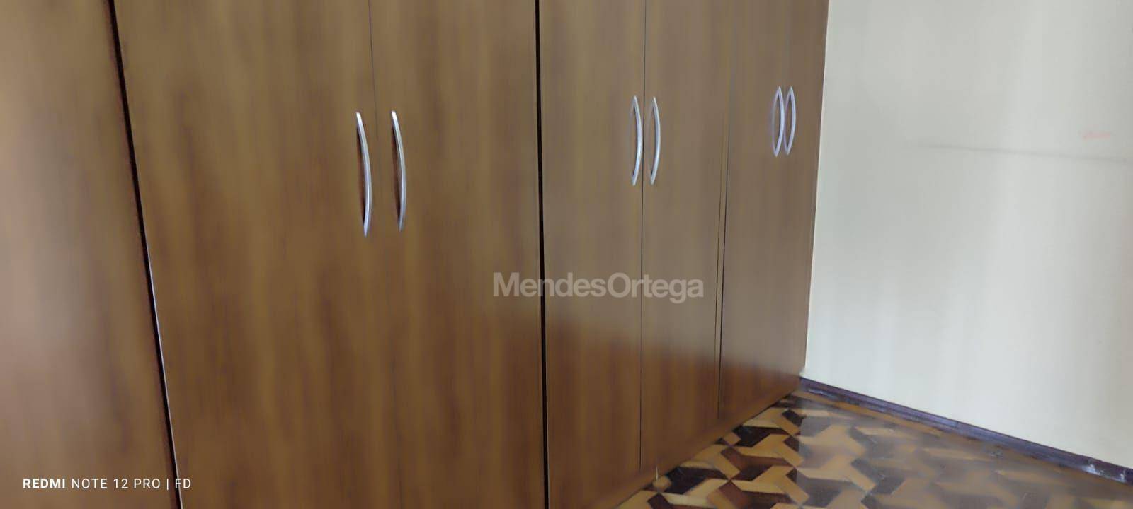 Casa para alugar com 2 quartos, 70m² - Foto 15