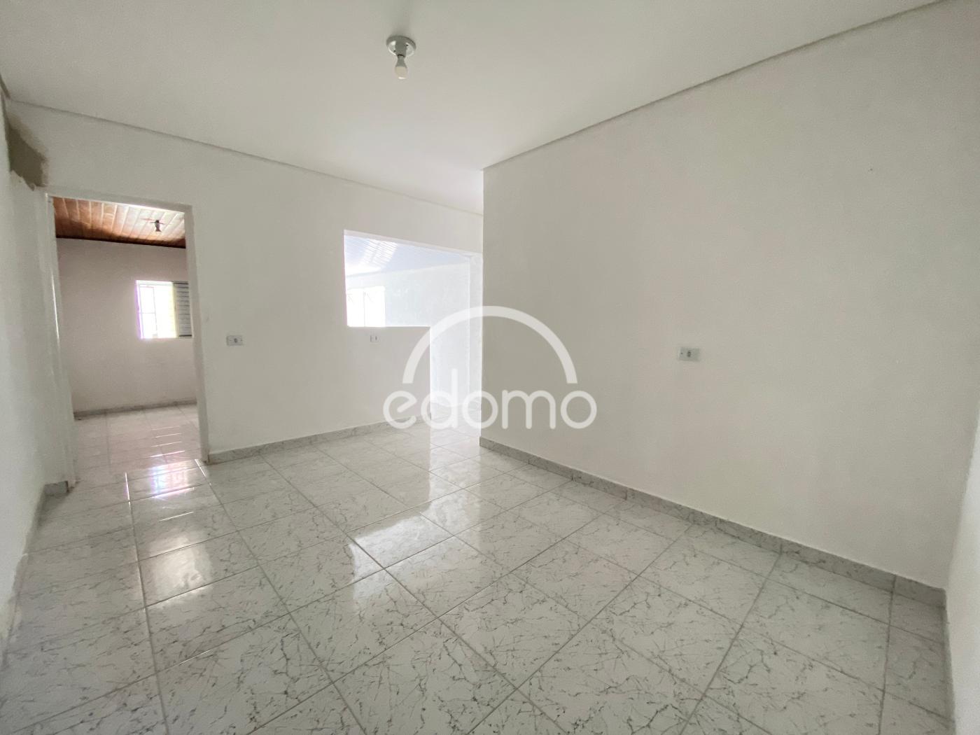 Casa para alugar com 2 quartos, 60m² - Foto 1