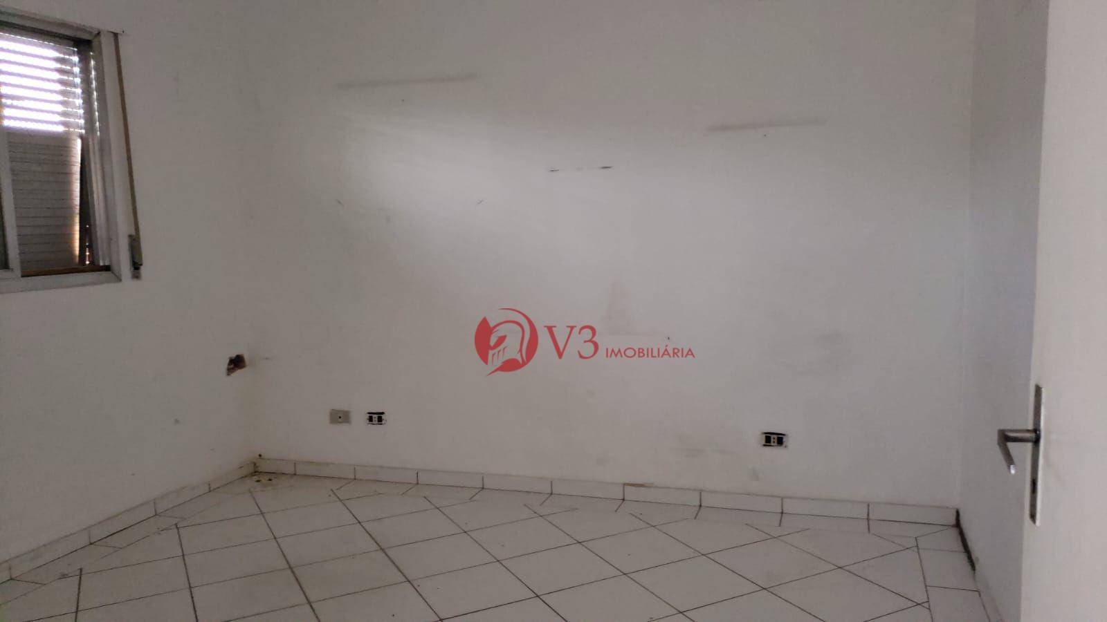 Sobrado para alugar com 3 quartos, 320m² - Foto 13