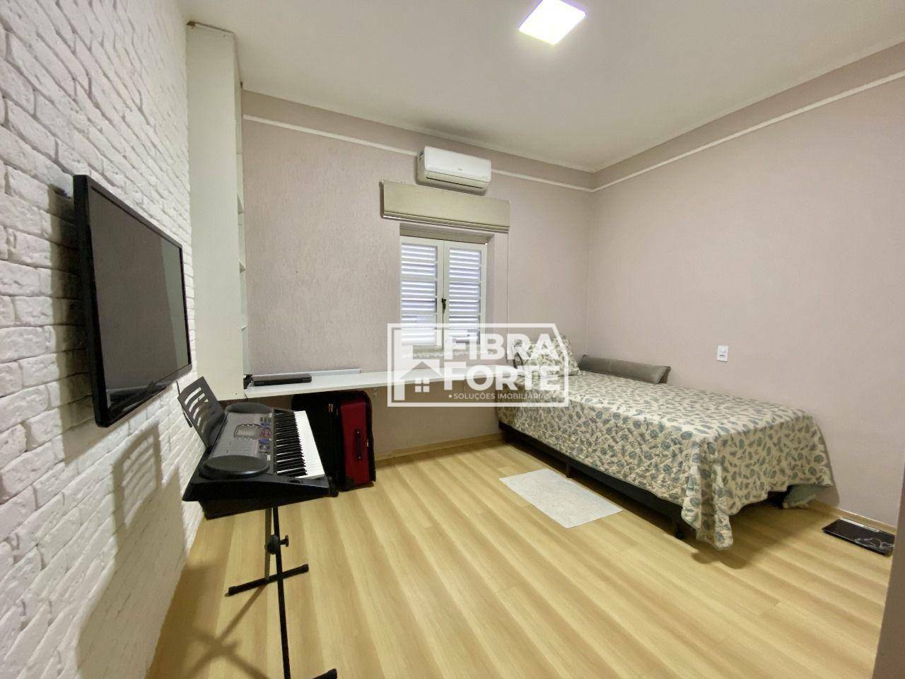 Casa à venda com 3 quartos, 208m² - Foto 24