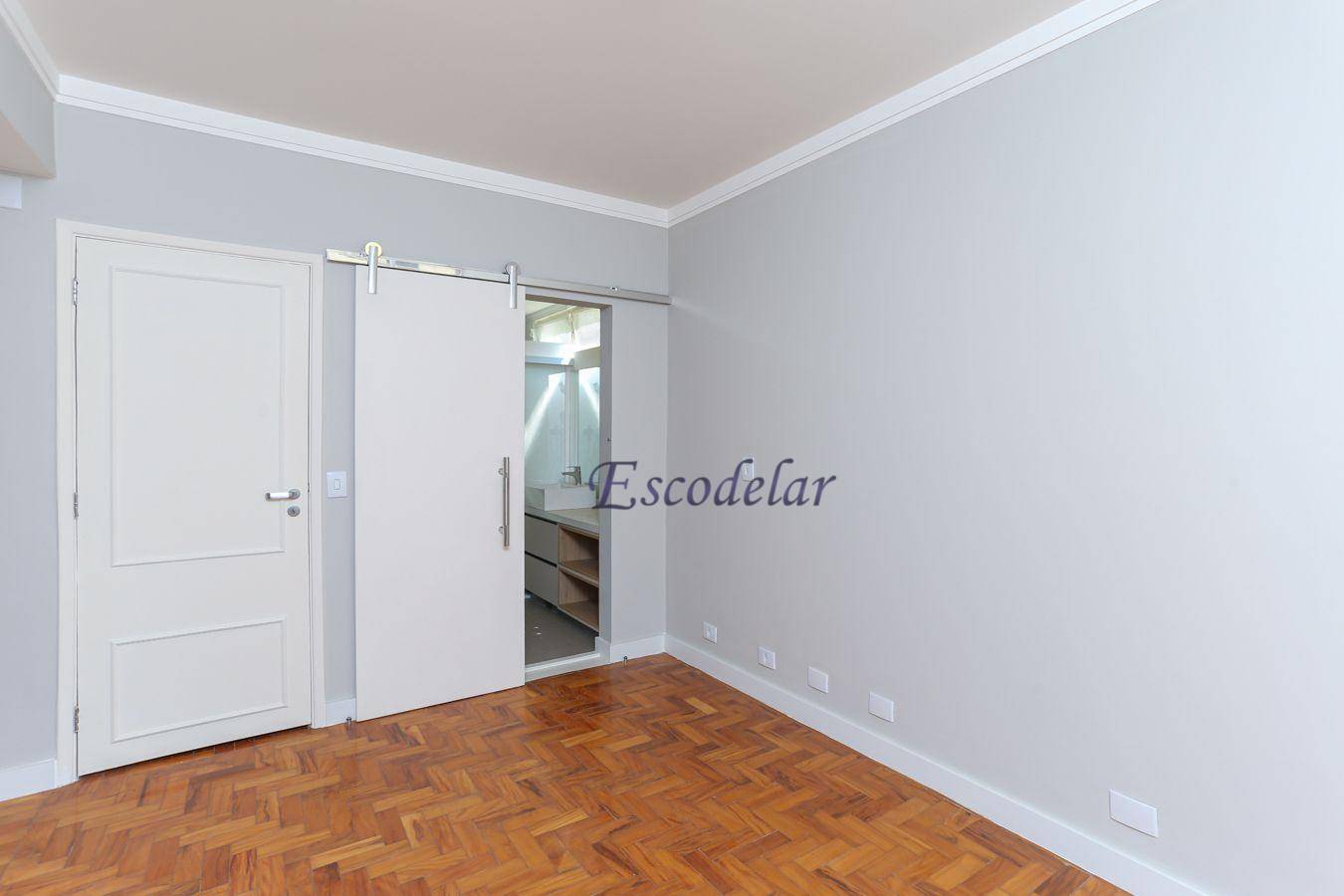 Apartamento à venda com 3 quartos, 135m² - Foto 13