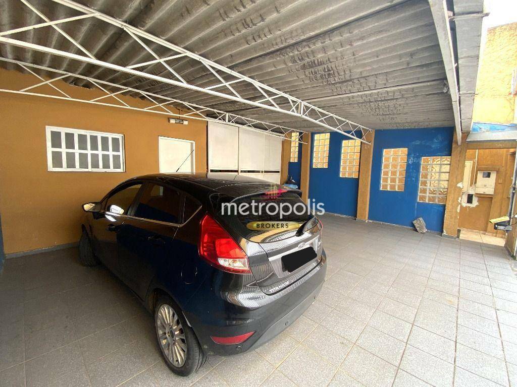 Casa à venda com 8 quartos, 215m² - Foto 3