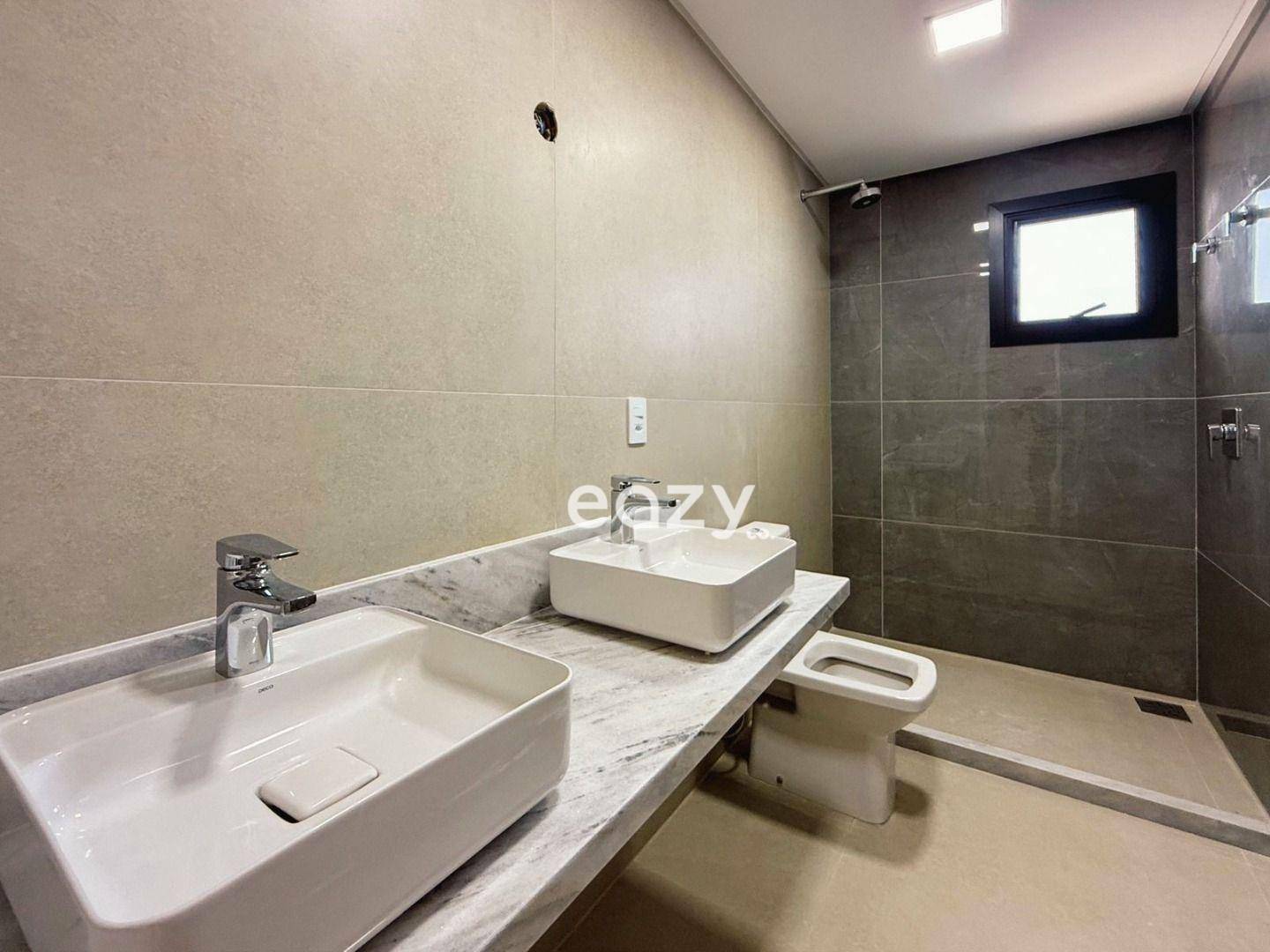 Sobrado à venda com 4 quartos, 242m² - Foto 14