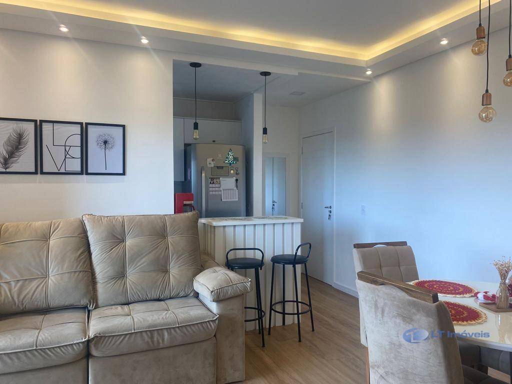 Apartamento à venda com 2 quartos, 62m² - Foto 5