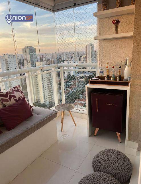 Apartamento à venda com 2 quartos, 64m² - Foto 3