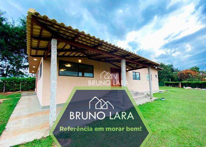 Casa de Condomínio à venda com 3 quartos, 230m² - Foto 1