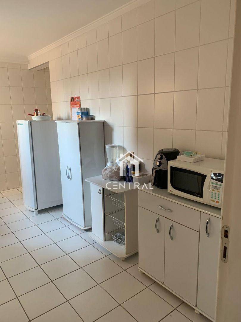 Apartamento à venda com 3 quartos, 94m² - Foto 27