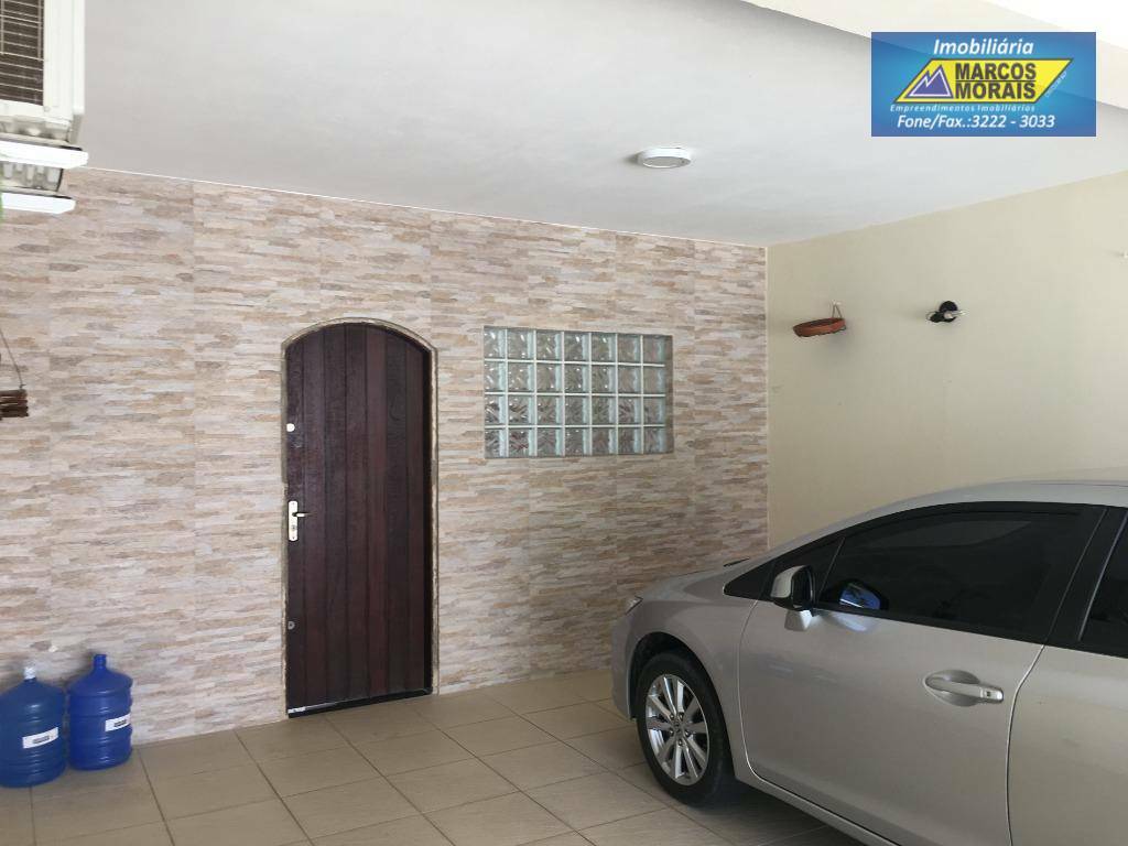 Casa à venda e aluguel com 3 quartos, 180m² - Foto 8