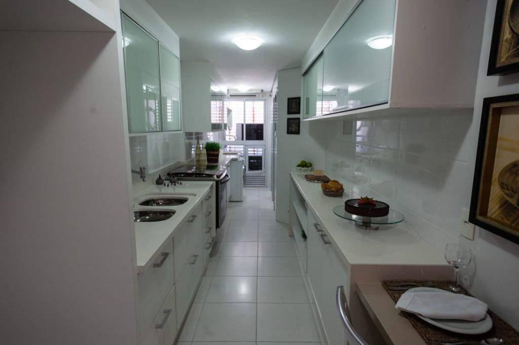 Apartamento à venda com 3 quartos, 147m² - Foto 3