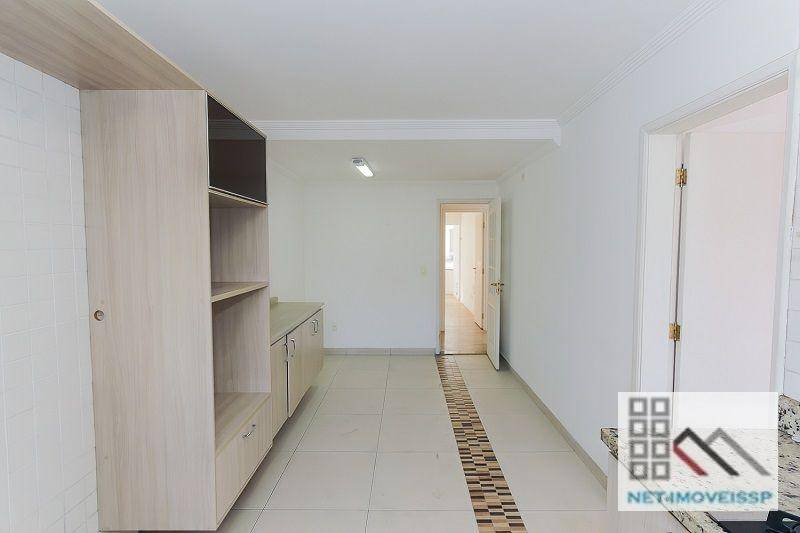 Apartamento para alugar com 4 quartos, 184m² - Foto 15