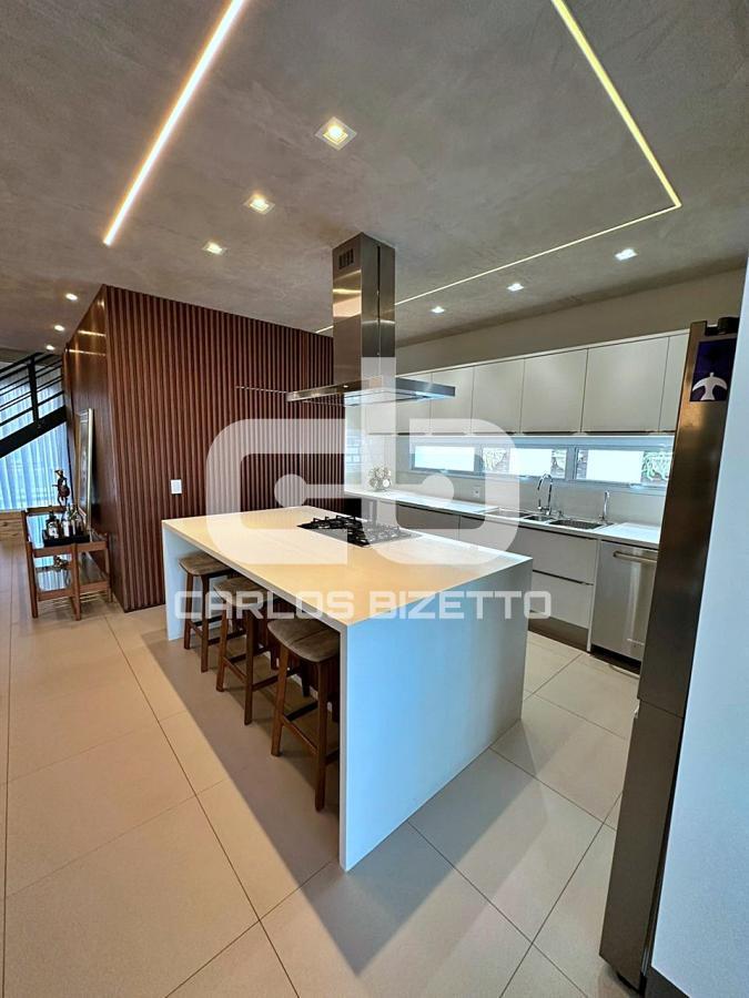 Casa de Condomínio à venda com 4 quartos, 420m² - Foto 9