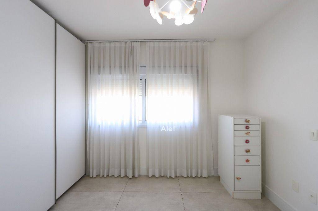 Apartamento à venda e aluguel com 4 quartos, 241m² - Foto 25