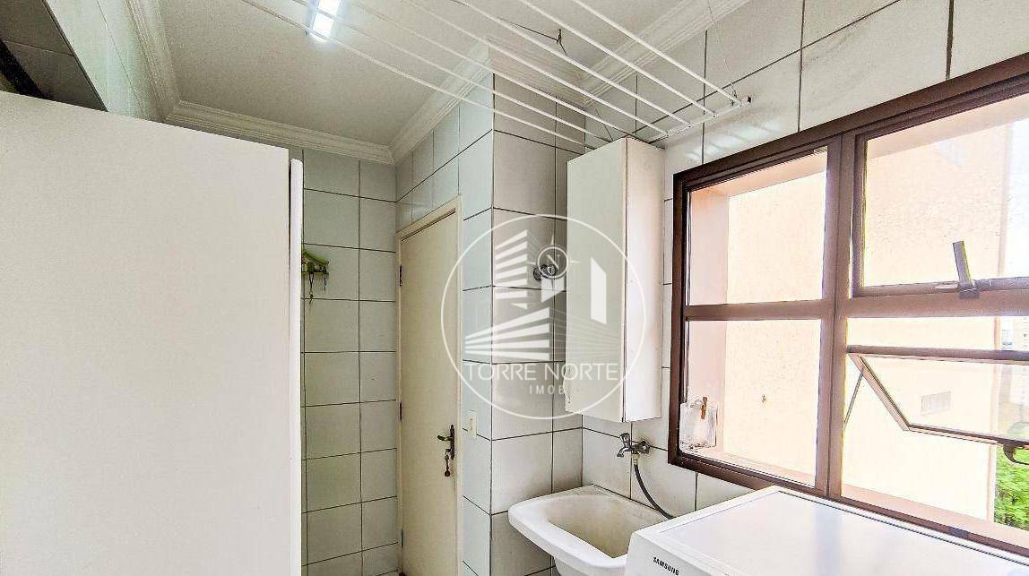 Apartamento à venda com 3 quartos, 150m² - Foto 32