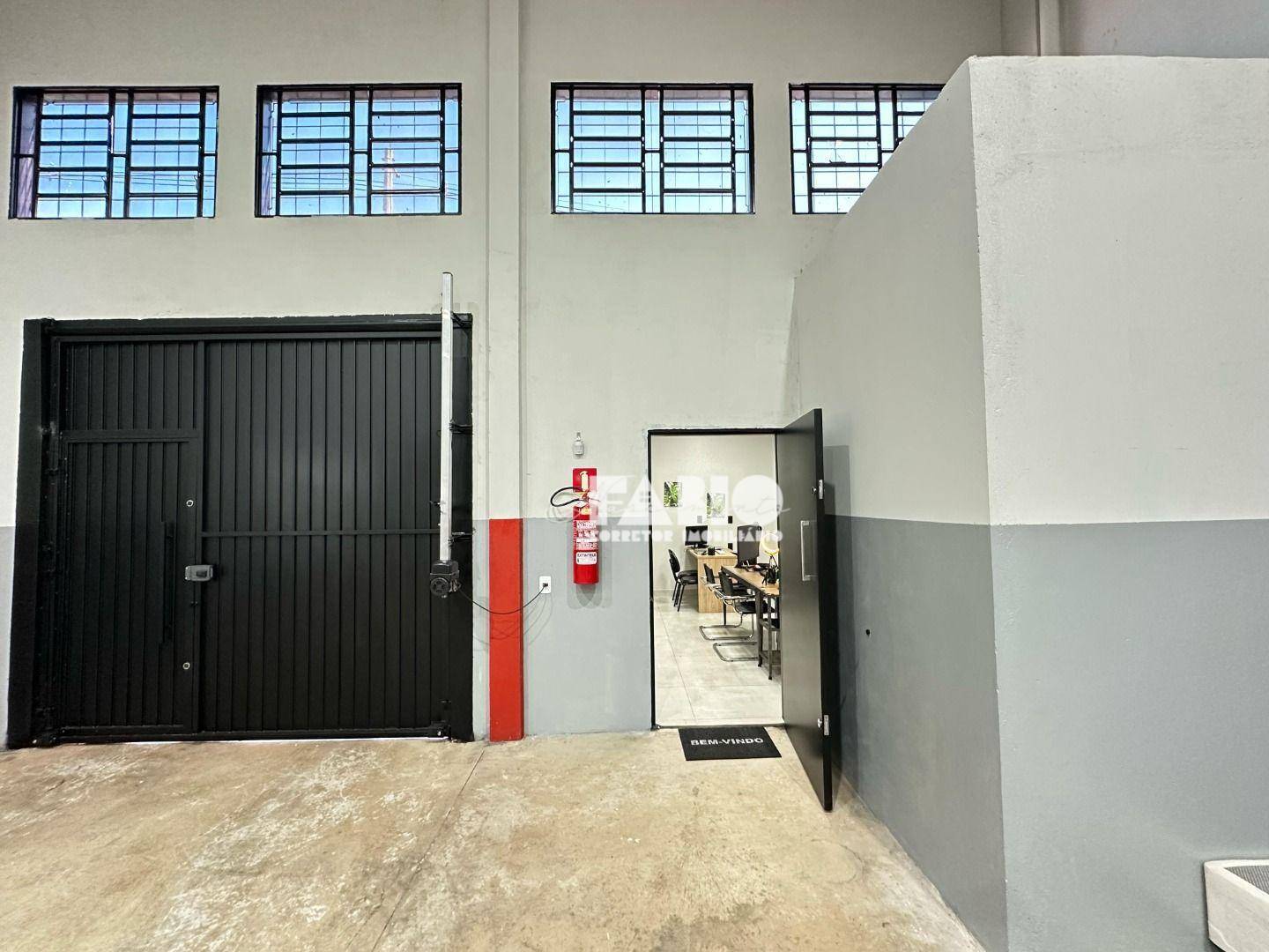 Depósito-Galpão-Armazém à venda, 145m² - Foto 14