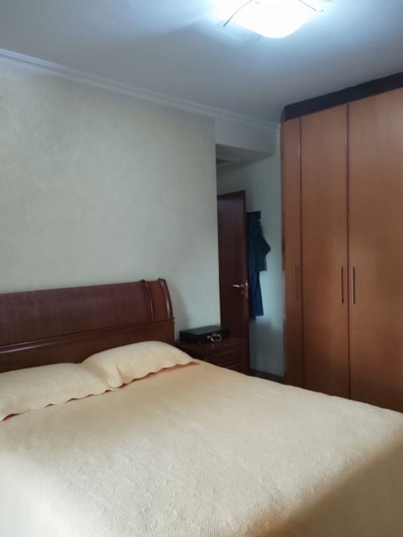 Apartamento à venda com 3 quartos, 135m² - Foto 9