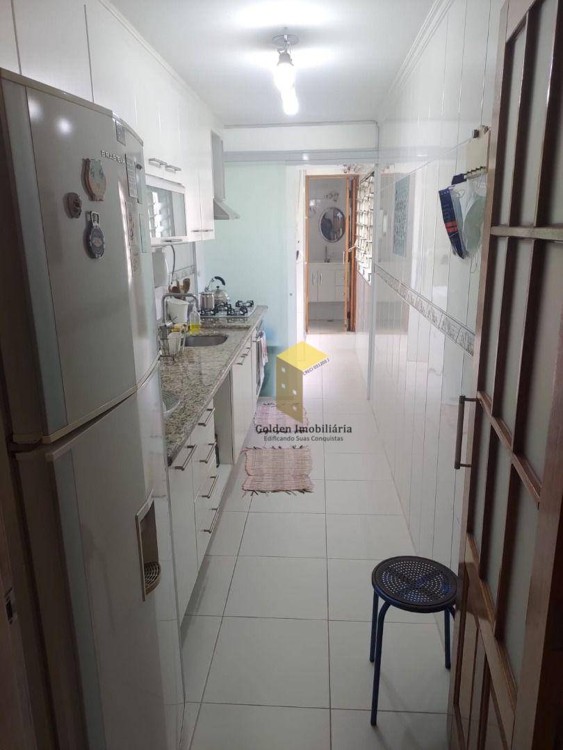 Apartamento à venda com 3 quartos, 96m² - Foto 6