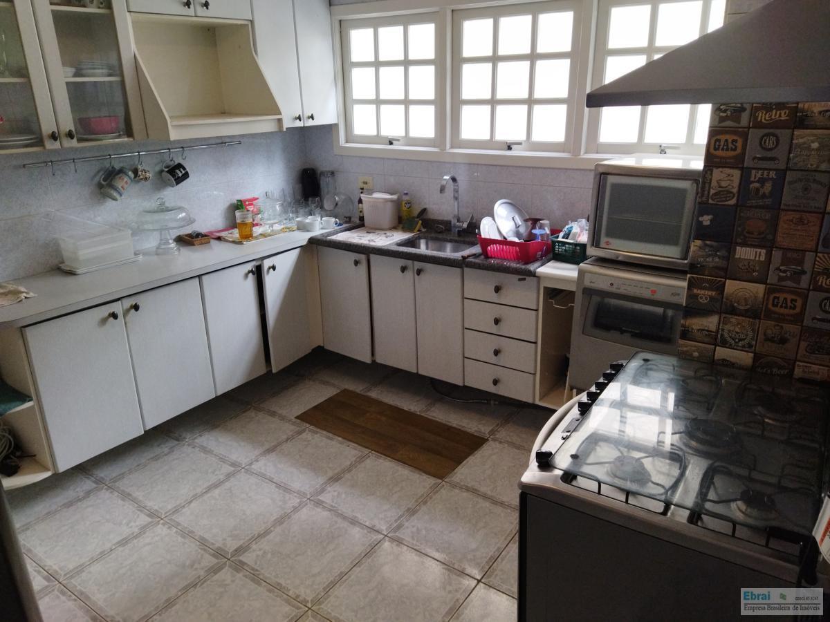 Casa à venda com 3 quartos, 300m² - Foto 11