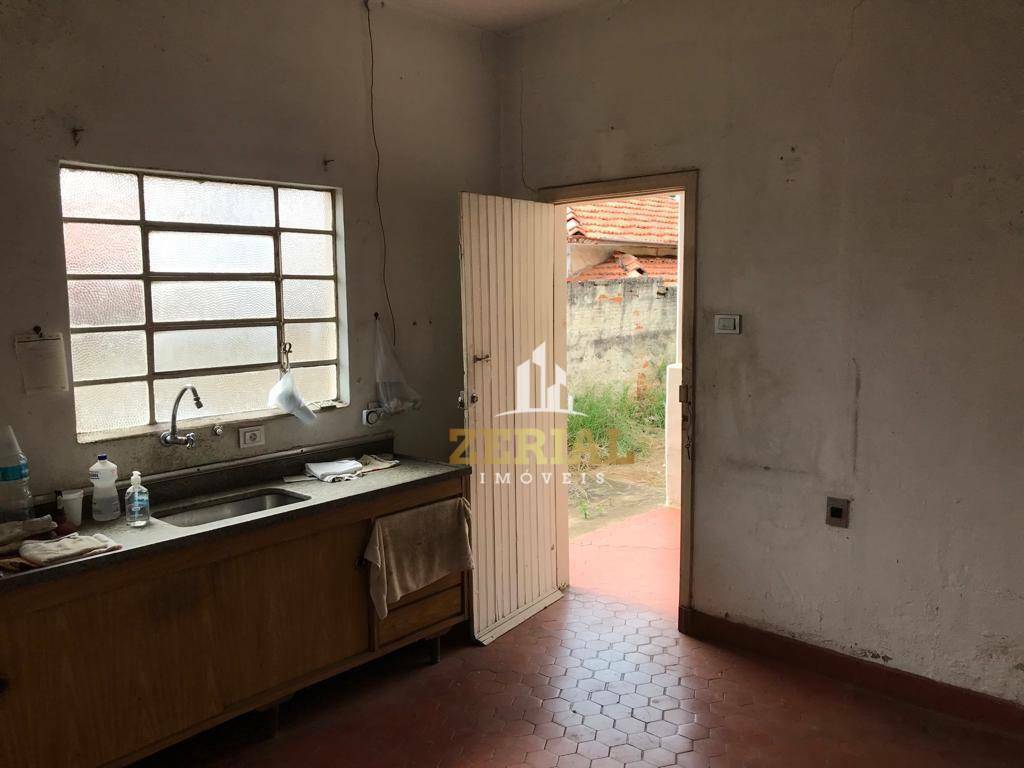 Casa à venda com 2 quartos, 400m² - Foto 4