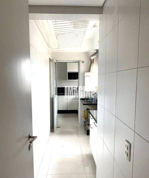 Apartamento à venda com 3 quartos, 156m² - Foto 10