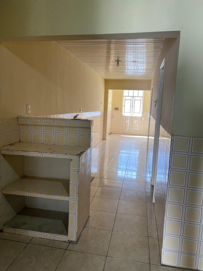 Casa para alugar com 2 quartos, 75m² - Foto 9