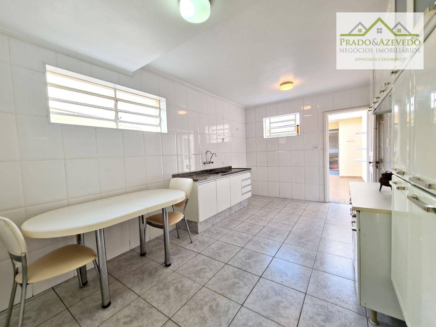 Casa para alugar com 3 quartos, 163m² - Foto 11