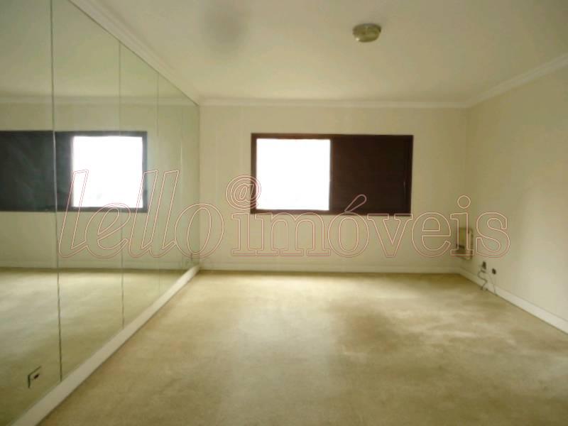 Apartamento para alugar com 2 quartos, 242m² - Foto 9