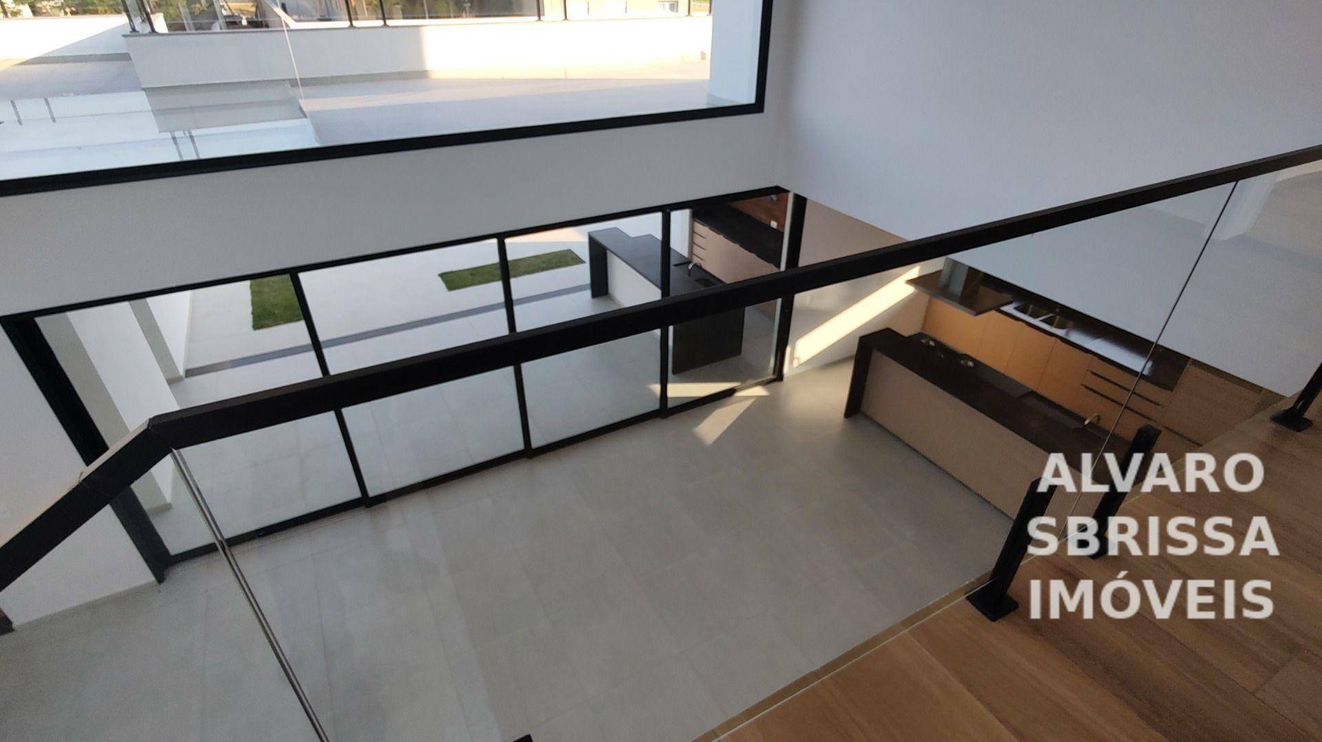 Casa à venda com 4 quartos, 330m² - Foto 20