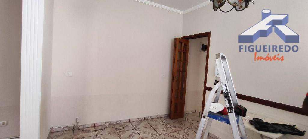 Casa para alugar com 3 quartos, 119m² - Foto 16