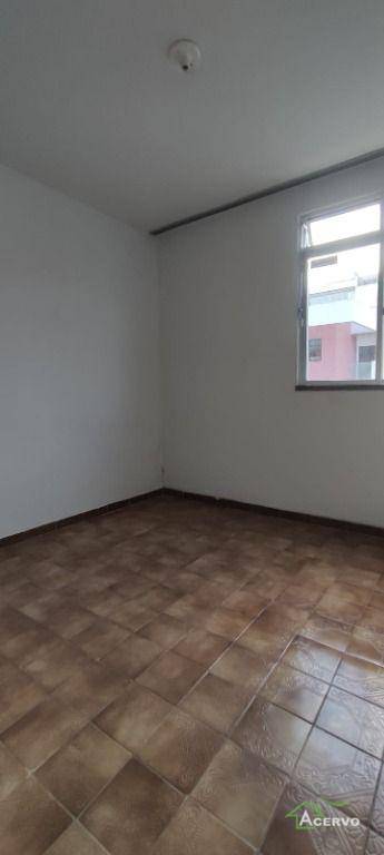 Apartamento à venda com 2 quartos, 57m² - Foto 13