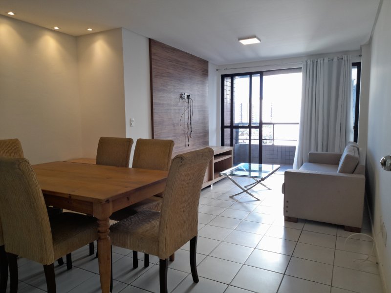 Apartamento à venda com 3 quartos, 105m² - Foto 3