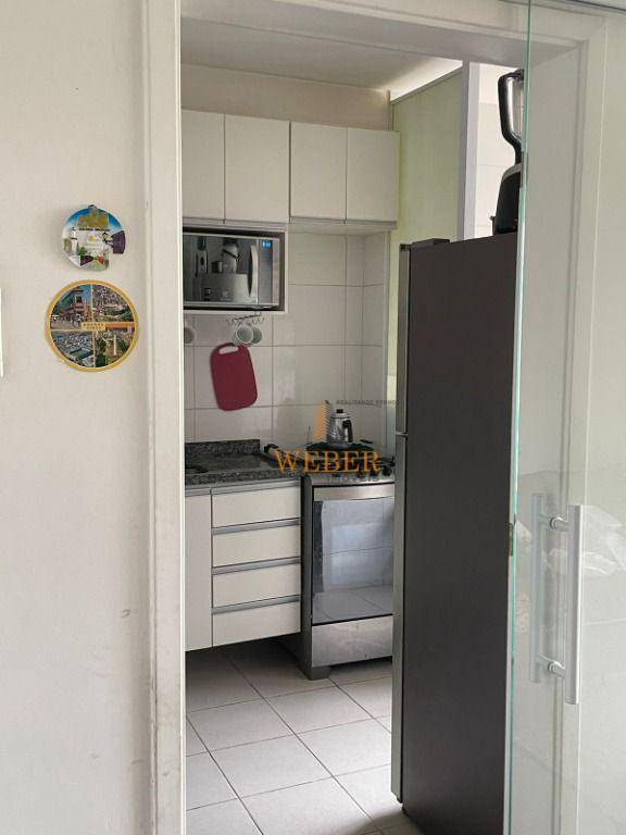 Apartamento à venda com 2 quartos, 60m² - Foto 18