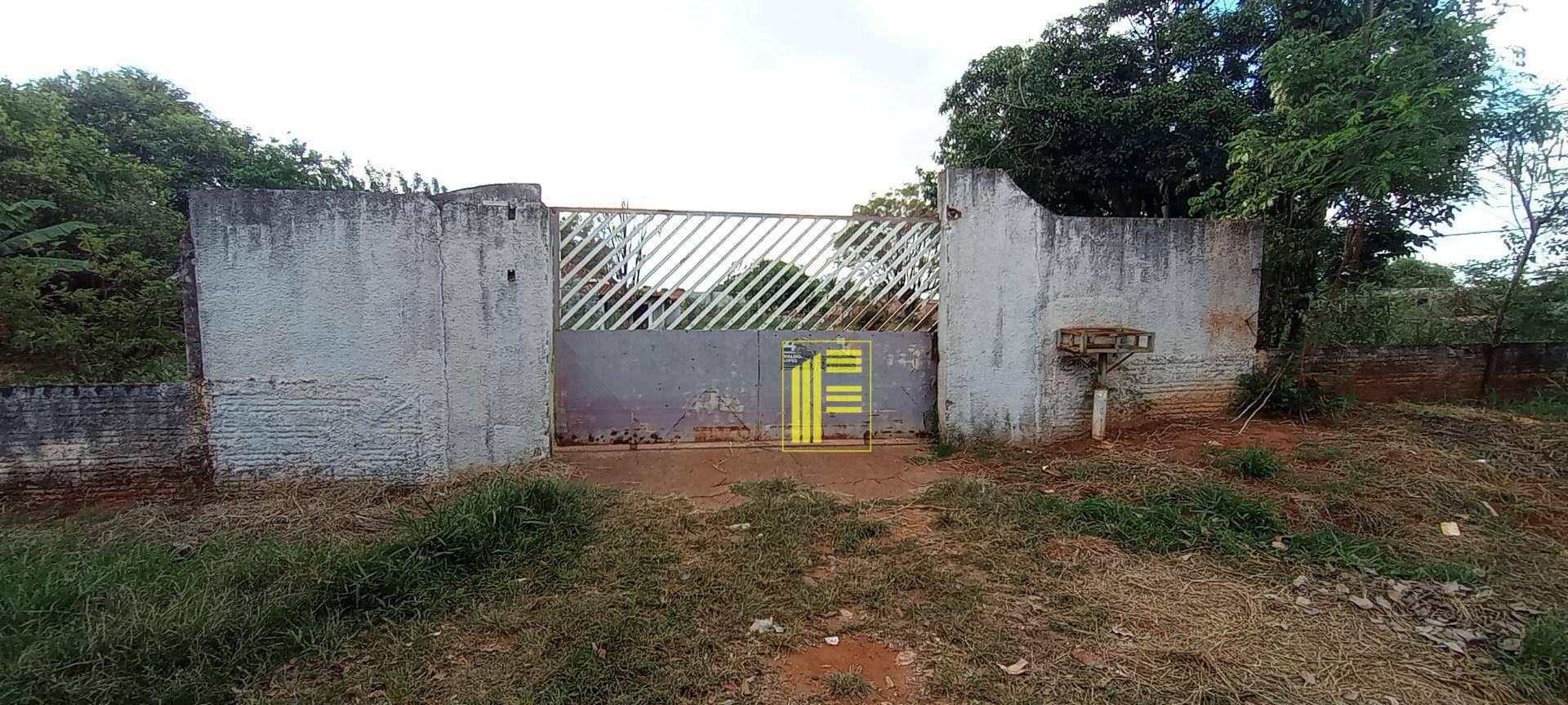 Chácara à venda com 3 quartos, 450m² - Foto 2