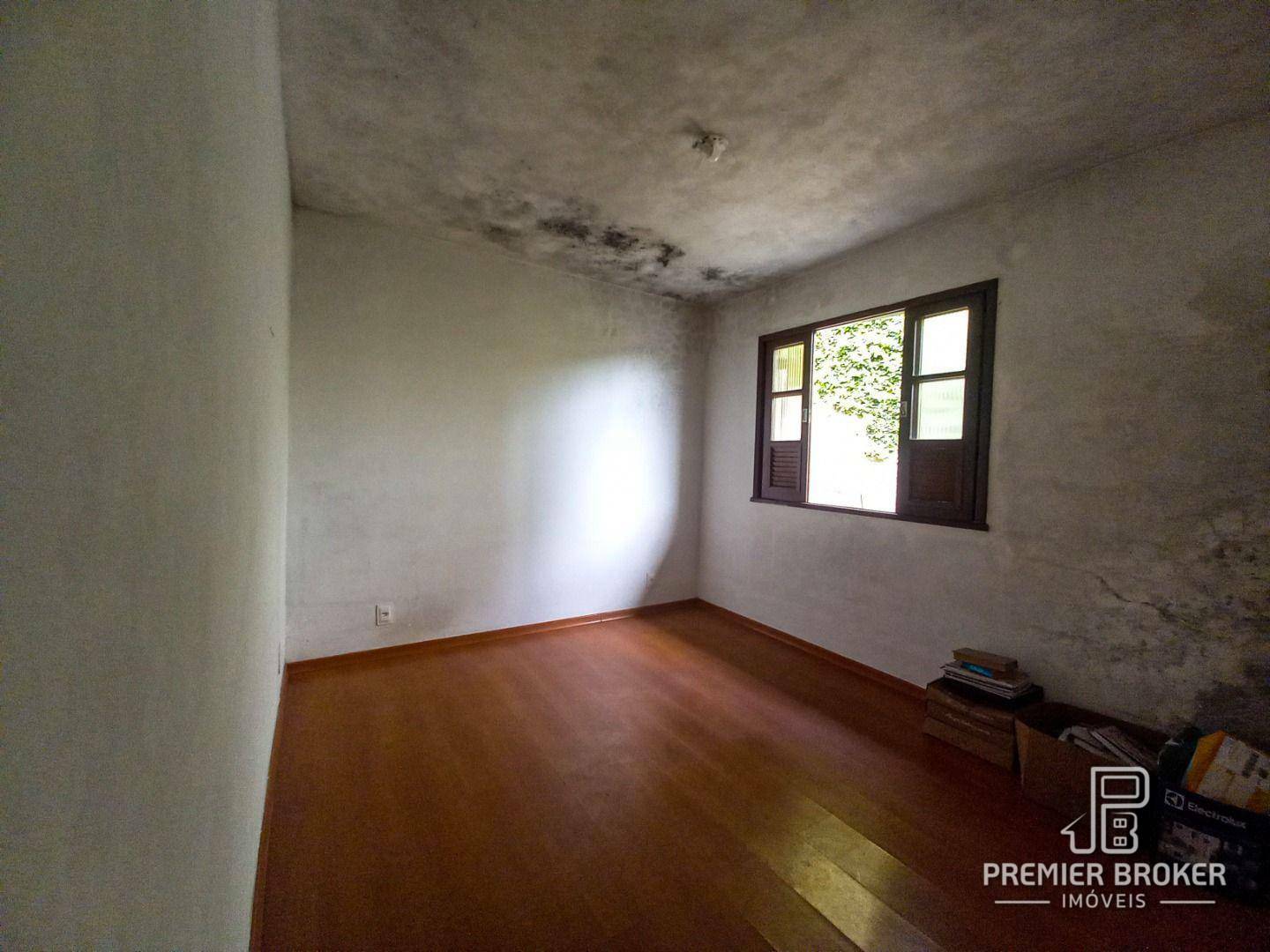 Casa à venda com 3 quartos, 105m² - Foto 13