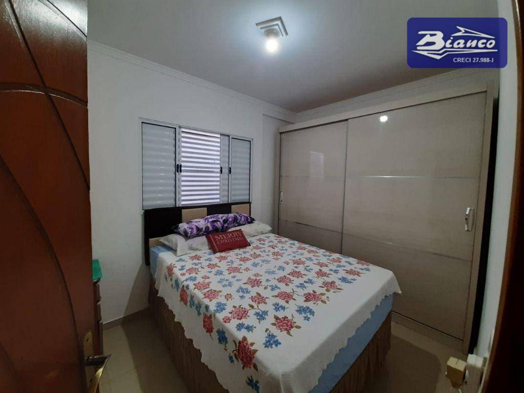 Casa à venda com 2 quartos, 104m² - Foto 2